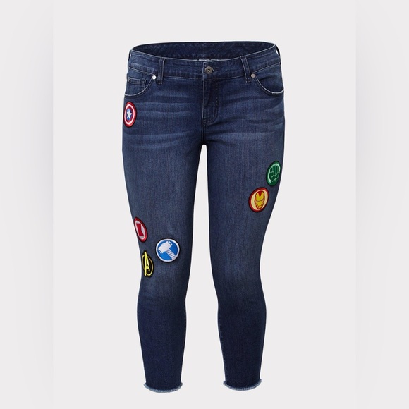 Torrid Marvel Her Universe patch skinny crop jeans Size 16 - Picture 4 of 7